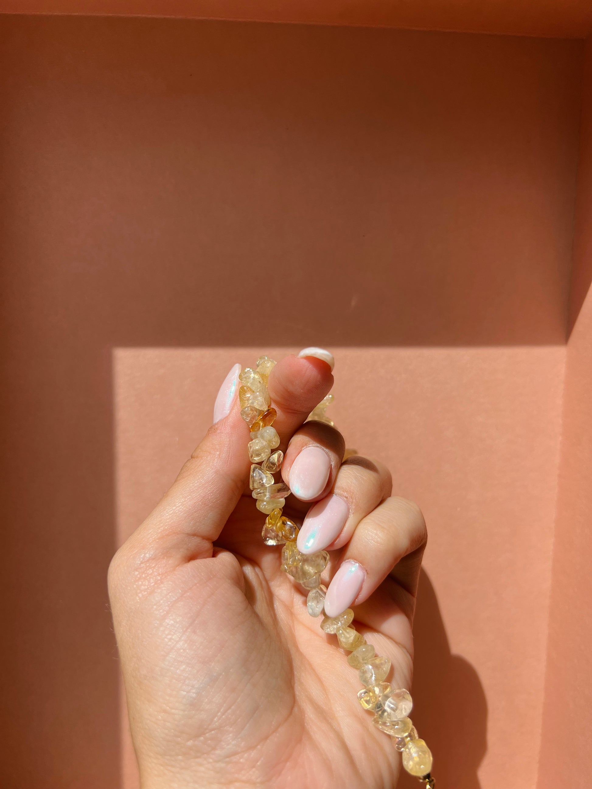 Bracelet en citrine. Pierre de citrine pour la lithothérapie