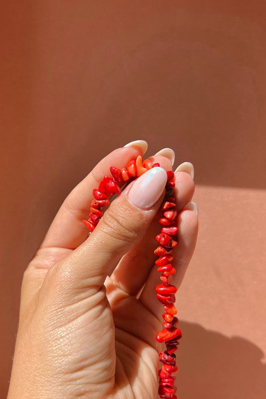 Bracelet en corail rouge. Bijoux énergétiques en corail rouge. 